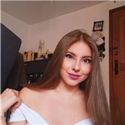 Estudiante de ultimo semestre de relaciones internacionales imparte clases de ciencias sociales y español